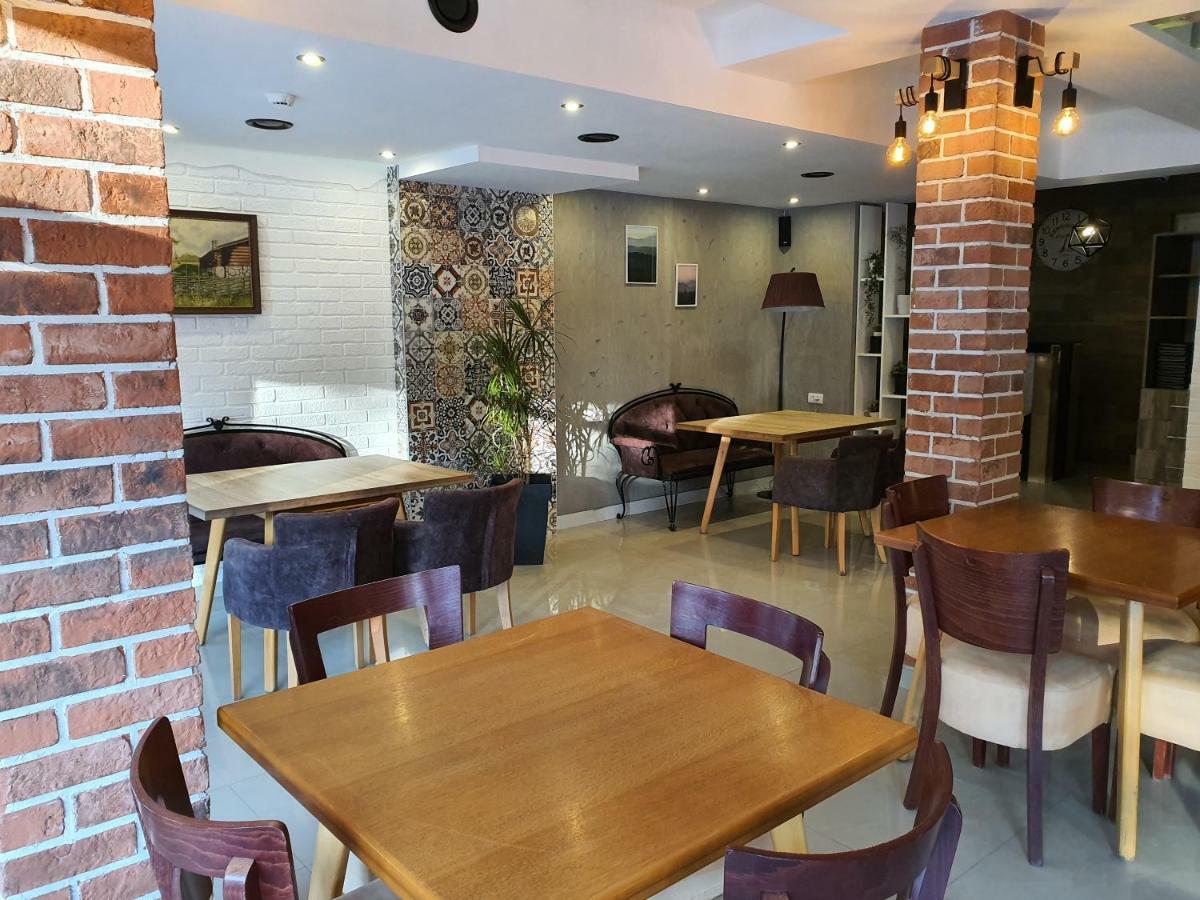 Motel & Restaurant Dar Нови-Пазар Экстерьер фото